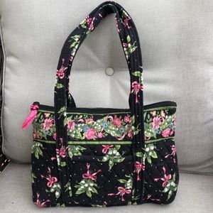 Like New VB New Hope Betsy tote cancer awareness